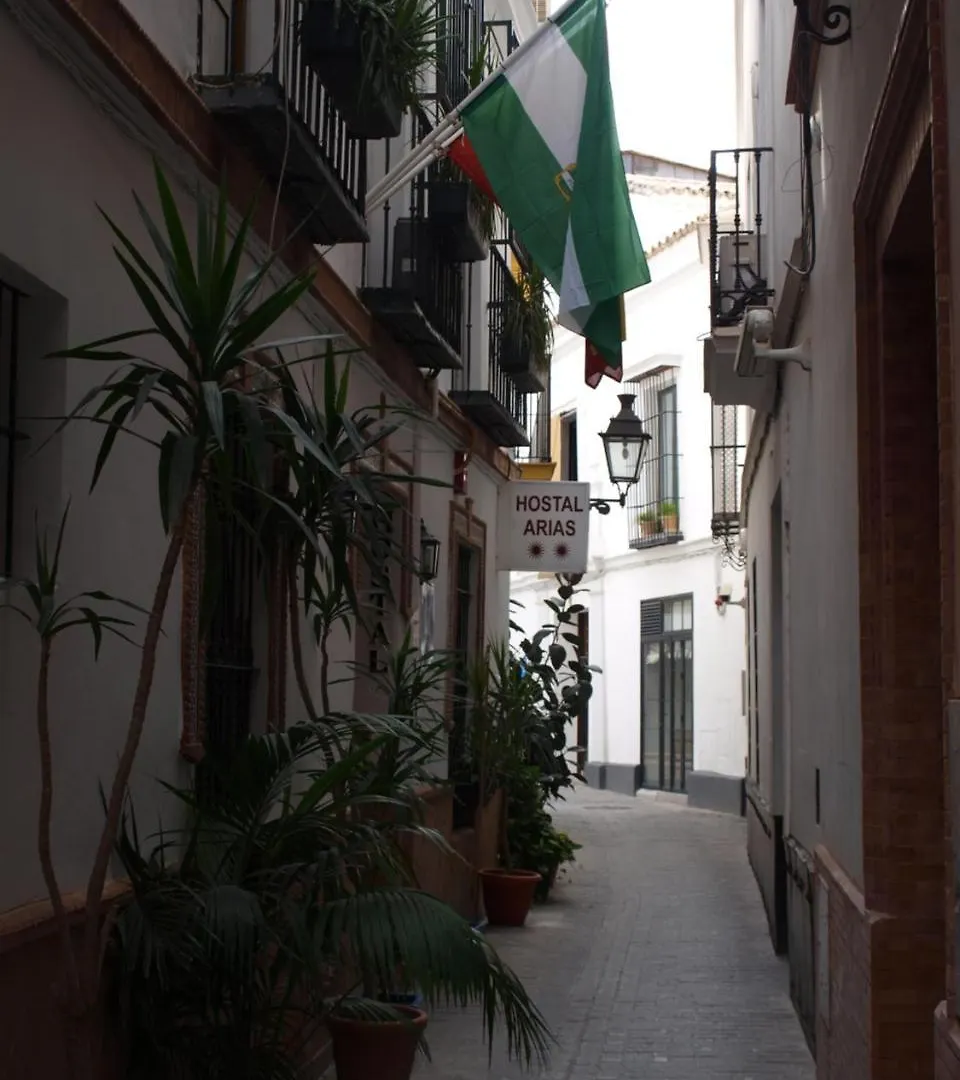 Hostal Arias contacts
